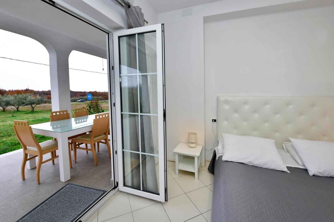 Residence Poreč Buitenkant foto