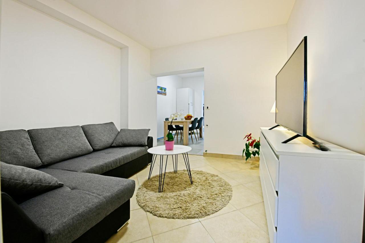 Residence Poreč Buitenkant foto